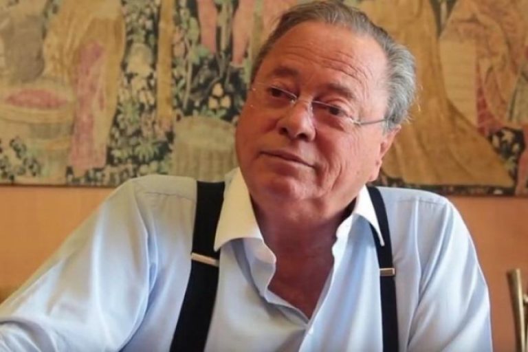 Πέθανε ο Βασίλης Κουρτάκης: Το όνομα του συνώνυμο του εμφιαλωμένου κρασιού και της ρετσίνας