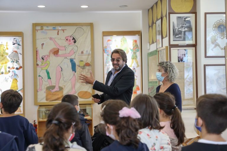 Βιωματική και εκπαιδευτική δράση στο Σπαθάρειο Μουσείο Θεάτρου Σκιών πραγματοποίησαν παιδιά του 3ου Δημοτικού Σχολείου Αμαρουσίου – Δήμος Αμαρουσίου