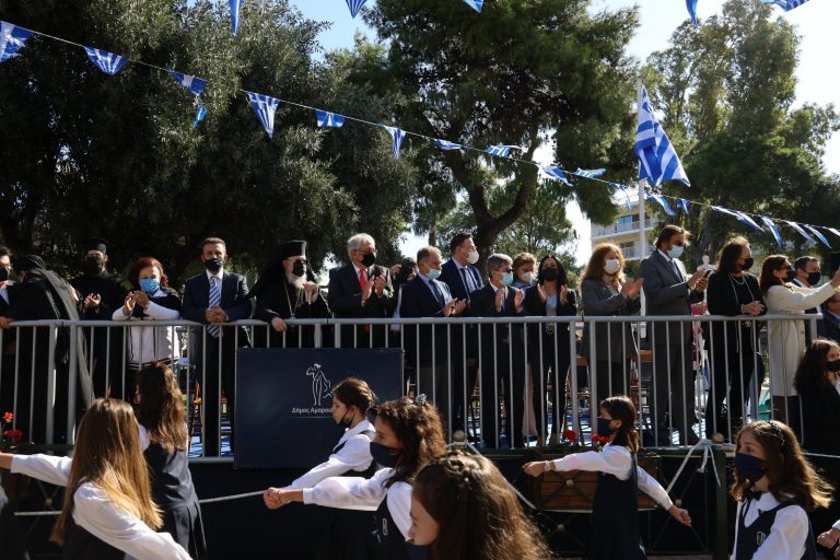 Με κάθε μεγαλοπρέπεια το Μαρούσι τίμησε τους ήρωες του ’40 και γιόρτασε την Εθνική Επέτειο της 28ης Οκτωβρίου – Δήμος Αμαρουσίου