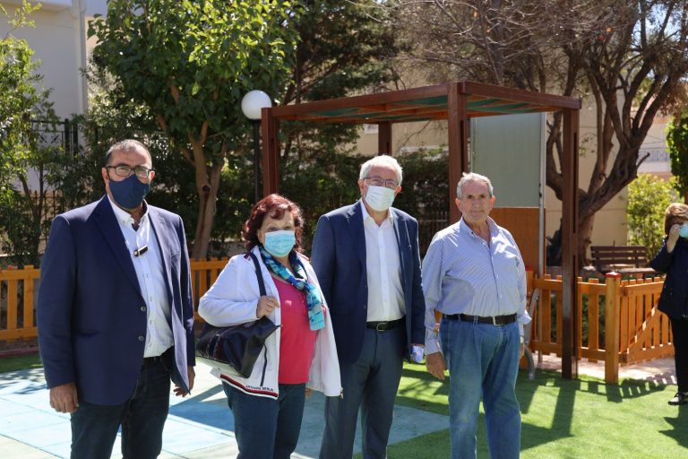Ο Δήμαρχος Αμαρουσίου Θεόδωρος Αμπατζόγλου παραδίδει 13 νέες Παιδικές Χαρές στους πολίτες – Δήμος Αμαρουσίου