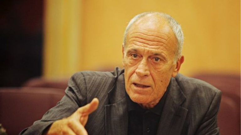 Γιάννης Δημαράς: Αυταρχική και υποκριτική η προστασία της δημόσιας υγείας