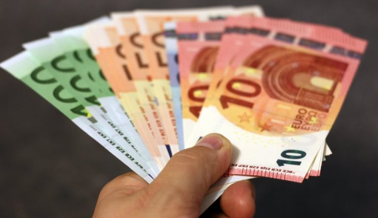 ΟΑΕΔ: Μέχρι την Παρασκευή οι πληρωμές σε όλα τα επιδόματα