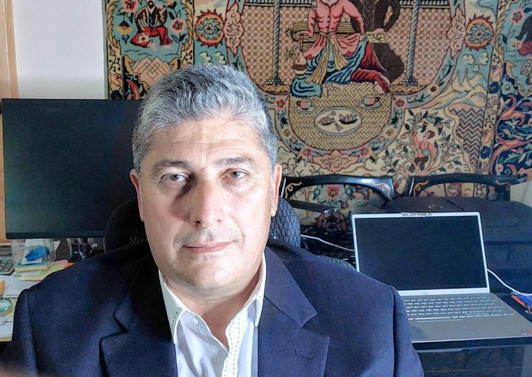 Παναγιώτης Στρατινάκης : Ποιος αγοράζει τα ελληνικά ομόλογα και τι θα συμβεί προσεχώς!