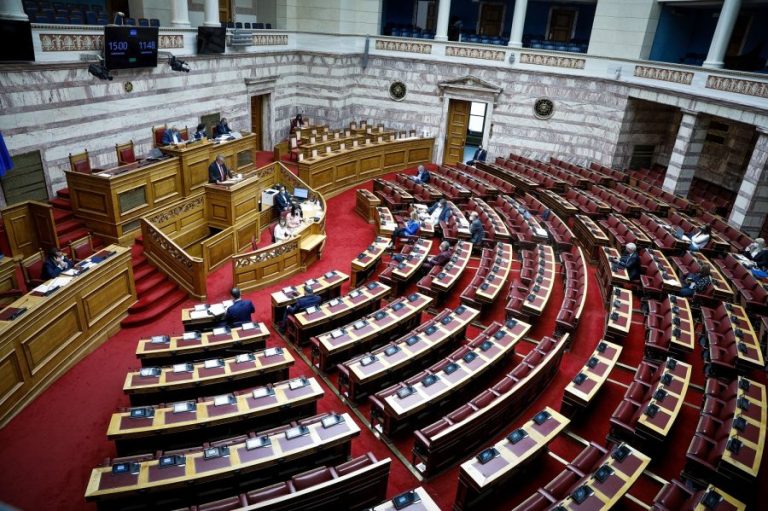 Συμφωνία Ελλάδας – Γαλλίας: Ξεκίνησε η συζήτηση, το απόγευμα η ονομαστική ψηφοφορία