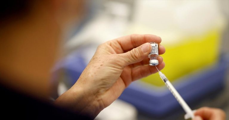 Τον Δεκέμβριο η απόφαση για χρήση του εμβολίου της Pfizer σε παιδιά 5-11 ετών