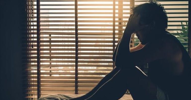 Ακόμη και η πρώιμη κατάθλιψη αυξάνει τον κίνδυνο άνοιας και Αλτσχάιμερ