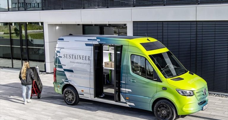 Ηλιακό βαν που καθαρίζει τον αέρα από την Mercedes