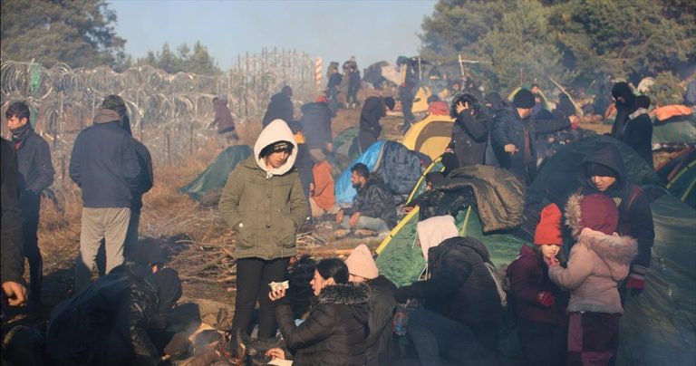 Ομάδες προσφύγων διέσχισαν δια της βίας τα σύνορα της Πολωνίας