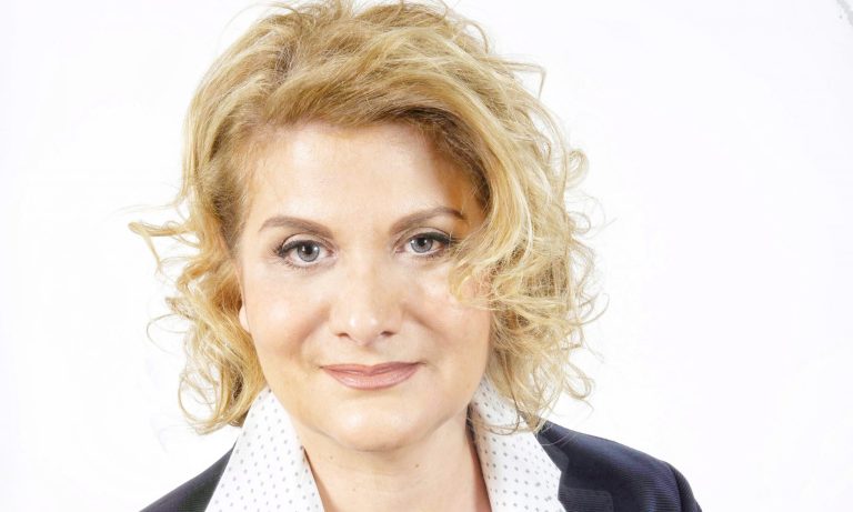 Έλενα Βασίλογλου: Η δικτατορία και πώς μπορεί να επιτευχθεί