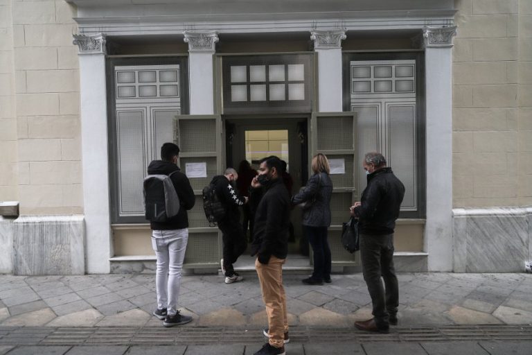 «Βροχή» πληρωμών από ΕΦΚΑ και ΟΑΕΔ την εβδομάδα 22-29 Νοεμβρίου – | Ειδήσεις