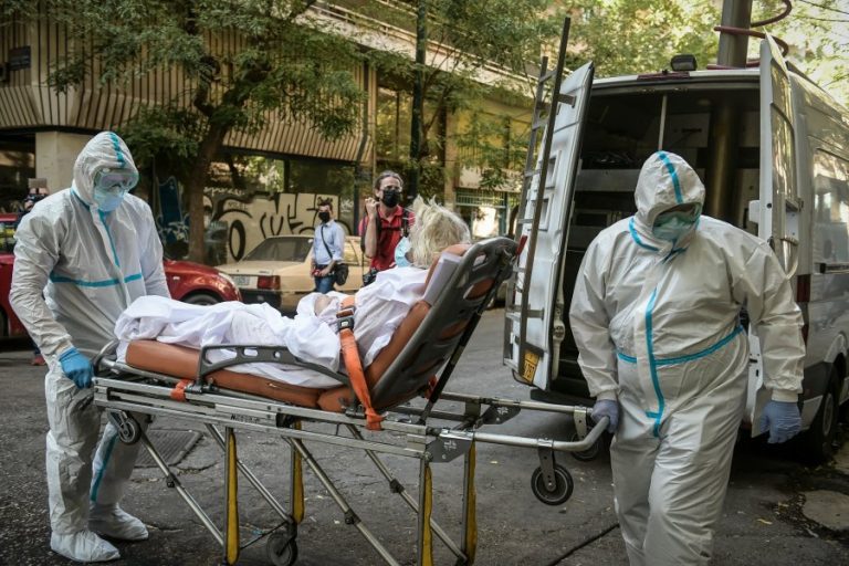 Μαύρο ρεκόρ θανάτων, ίλιγγος με 7.287 κρούσματα σήμερα, πάνω από 600 οι διασωληνωμένοι – Ειδήσεις