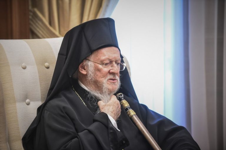Οικουμενικός Πατριάρχης Βαρθολομαίος: «Αισθάνομαι πολύ καλά – Ήταν κάπως σοβαρό, έπρεπε να γίνει η επέμβαση» (βίντεο)