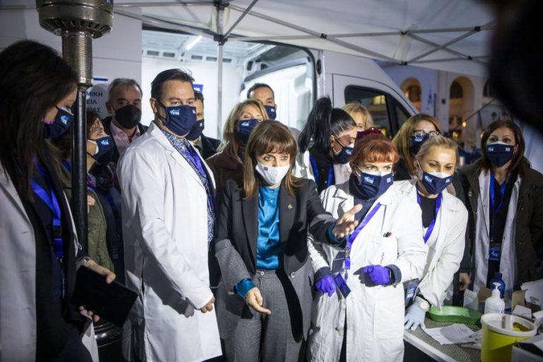 Πολίτης ζήτησε καθολικό lockdown από την Πρόεδρο της Δημοκρατίας (βίντεο)