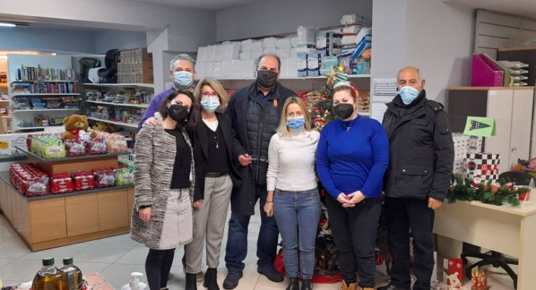Επίσκεψη του δημάρχου Χαλανδρίου στην Κοινωνική Υπηρεσία του Δήμου – Δήμος Χαλανδρίου