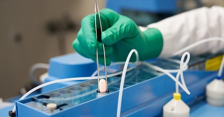 Γερμανία: Παρήγγειλε 1 εκατ. δόσεις Paxlovid
