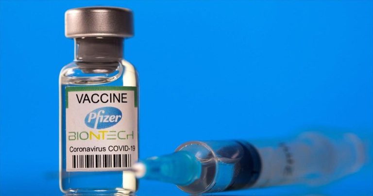 Δύο δόσεις Pfizer παρέχουν 70% προστασία από τη νοσηλεία