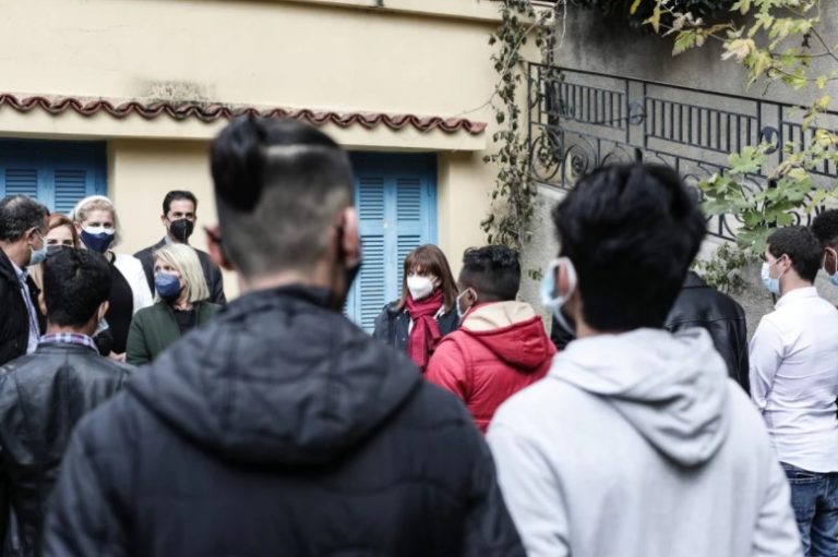 Στη Δομή Φιλοξενίας Ασυνόδευτων Ανηλίκων στο Χαλάνδρι η Πρόεδρος της Δημοκρατίας – Δήμος Χαλανδρίου