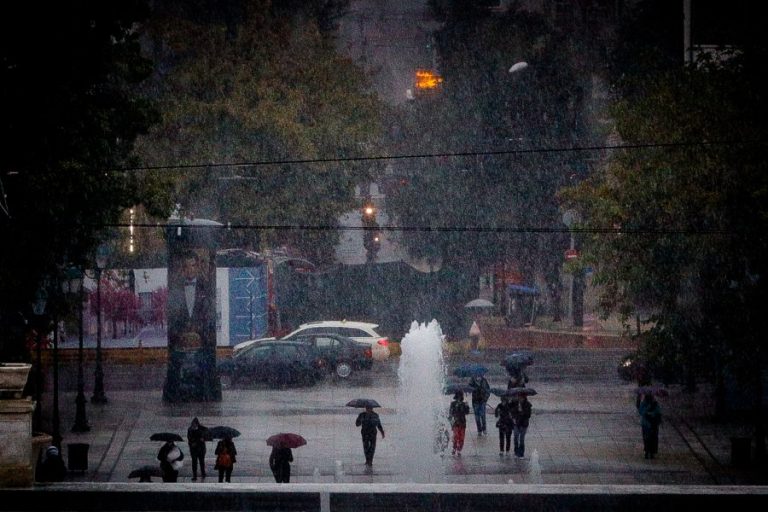 Αγριεύει ο καιρός με ακραία φαινόμενα: Ποιες περιοχές θα βρεθούν στη δίνη της κακοκαιρίας, δείτε live την πορεία της – ΕΙΔΗΣΕΙΣ