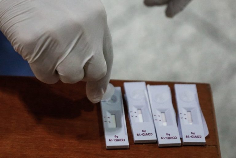 Απίστευτο: Μπέρδεψε το θετικό τεστ κορονοϊού με…της εγκυμοσύνης