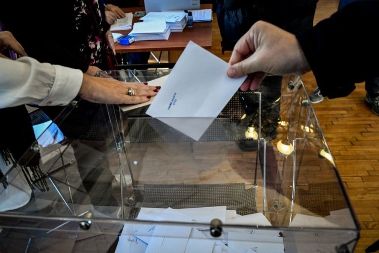 Δημοσκόπηση MARC: Ανοίγει η «ψαλίδα» ΝΔ – ΣΥΡΙΖΑ, στο 15,2 το ΚΙΝΑΛ με Ανδρουλάκη