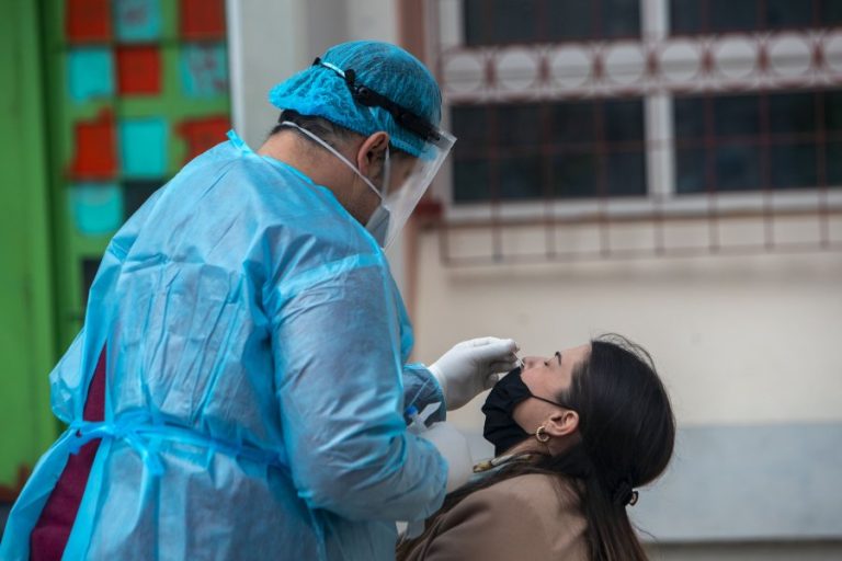 Κορονοϊός: Εφιάλτης στα νοσοκομεία της βόρειας Ελλάδας, αύξηση κατά 79% των νοσηλειών