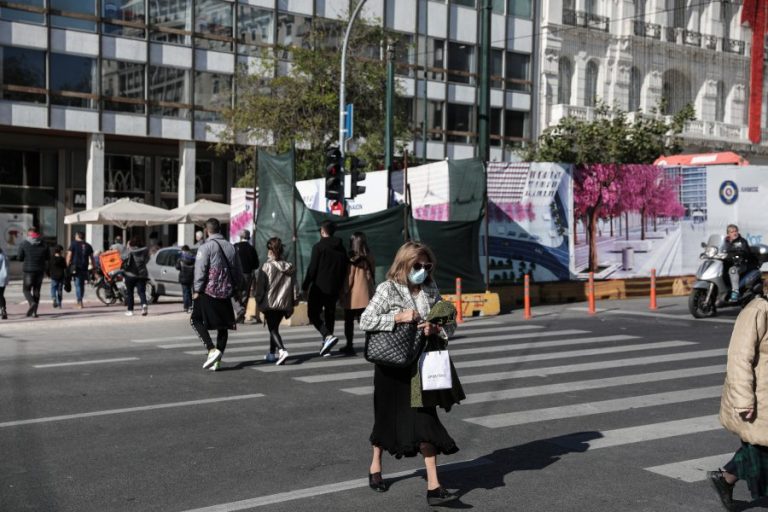 Χάρτης διασποράς: 1.537 νέα κρούσματα στην Αττική – Επτά περιφέρειες με τριψήφιο αριθμό νέων μολύνσεων