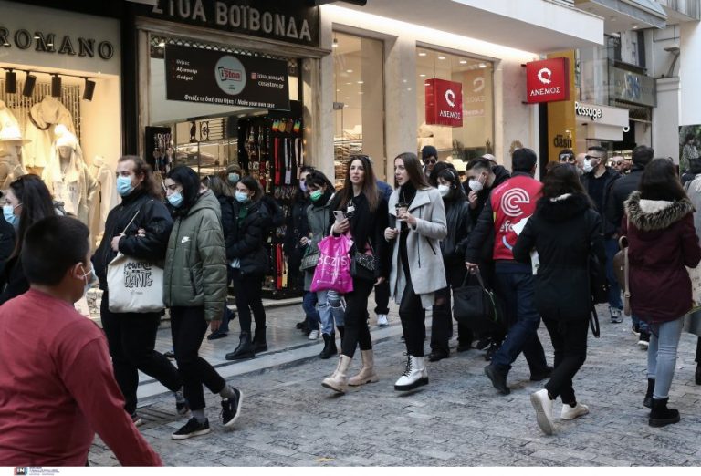 Χριστούγεννα με μετάλλαξη Όμικρον: Μάσκες και self test – Έρχονται νέα μέτρα στην εστίαση – Το σχέδιο της ΕΛ.ΑΣ