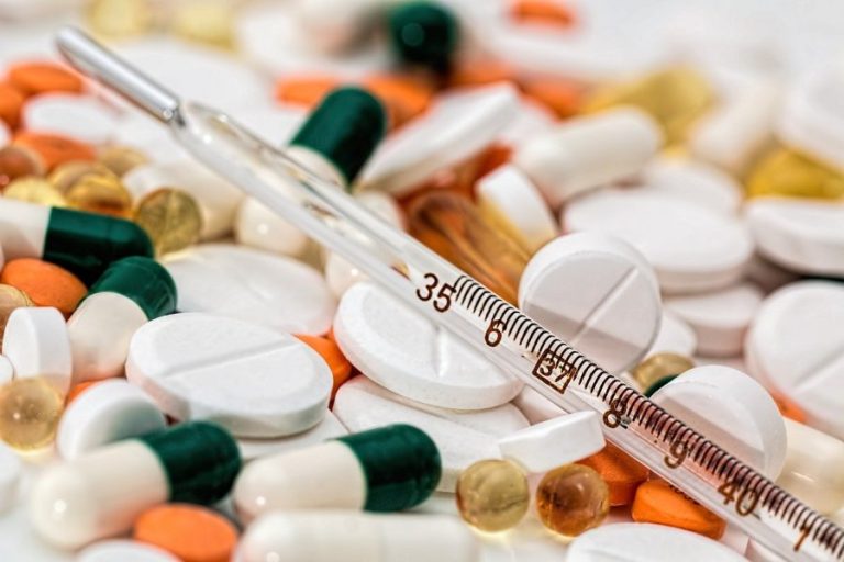 Διπλασιάζουν την παραγγελία τους στη Pfizer οι ΗΠΑ, αγοράζουν 20 εκατομμύρια χάπια