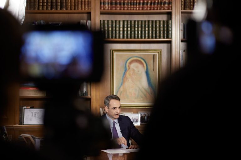 ΣΥΡΙΖΑ: «Τα επτά ψέματα του κ. Μητσοτάκη – Κατάφερε να σοκάρει και τους πιο πιστούς οπαδούς του»