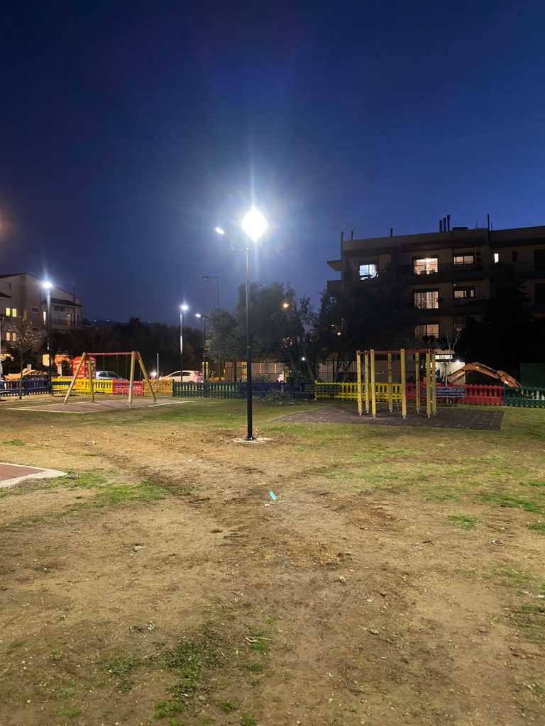 Η Παιδική Χαρά Αμαρυσίας Αρτέμιδος φωτίζεται από ανανεώσιμες πηγές ενέργειας – Δήμος Αμαρουσίου