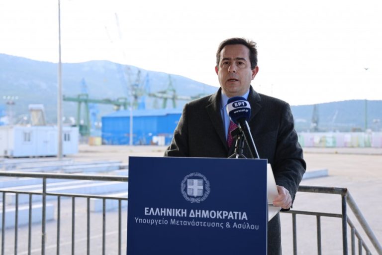 Στο Πακιστάν ο Μηταράκης για την παράνομη μετανάστευση
