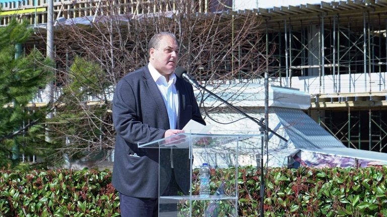 Ποιός, αλήθεια, υποβαθμίζει το νόημα της Εθνικής Εορτής; – Οφειλόμενη απάντηση στην κα. Αγαπητού – Δήμος Χαλανδρίου
