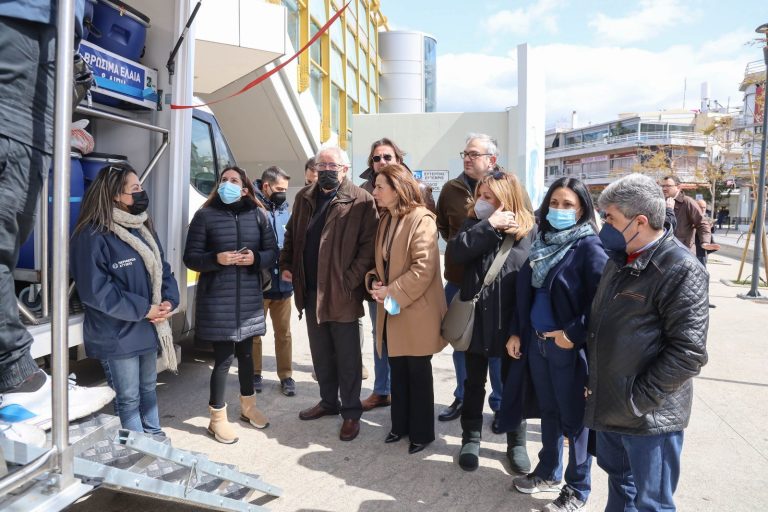 Στο Δήμο Αμαρουσίου η δράση ενημέρωσης πολιτών για το πρόγραμμα επιβράβευσης ανακύκλωσης -THE GREEN CITY- που υλοποιείται από την Περιφέρεια Αττικής και τον ΕΔΣΝΑ – Δήμος Αμαρουσίου
