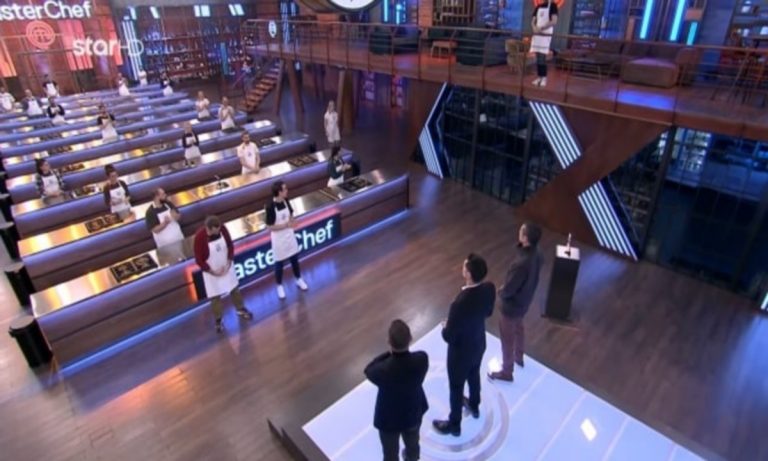 Η κάρτα ασυλίας «βάφτηκε μπλε» – Τρεις στον «τάκο»