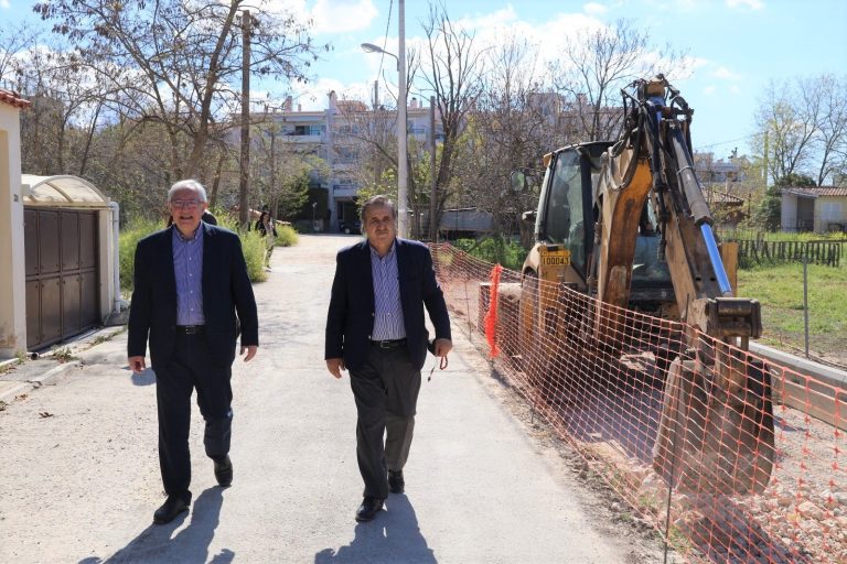 Αυτοψία του Δημάρχου Αμαρουσίου Θεόδωρου Αμπατζόγλου σε έργα στην πόλη – Δήμος Αμαρουσίου