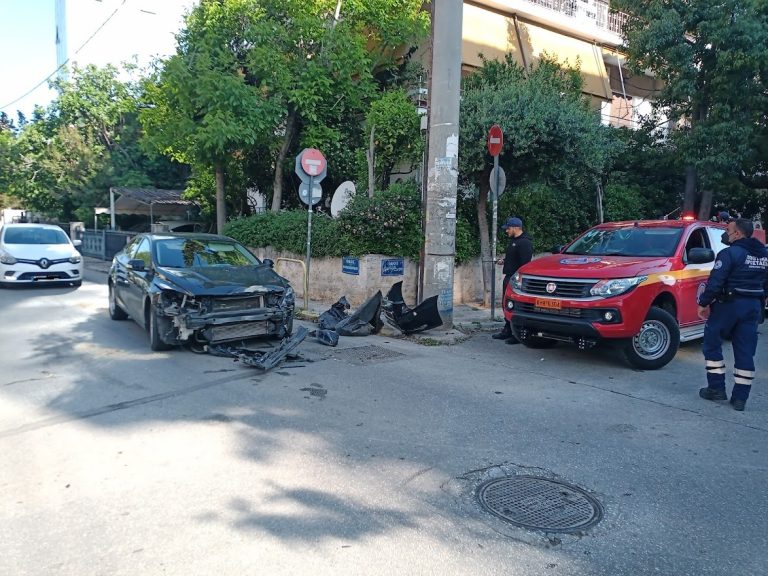 Τροχαίο στην Κοκκινιά Αμαρουσίου. Σημείο καρμανιόλα αναφέρει ο ένας οδηγός