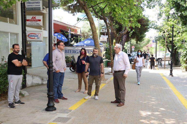Αυτοψία του Δημάρχου Αμαρουσίου Θεόδωρου Αμπατζόγλου σε έργα ασφαλτοστρώσεων και επισκευών οδοστρωμάτων στην πόλη – Δήμος Αμαρουσίου