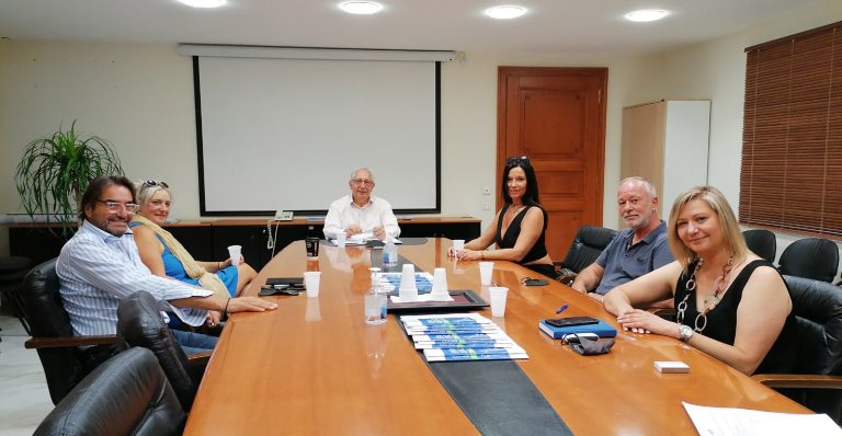 Συνάντηση του Δημάρχου Αμαρουσίου Θεόδωρου Αμπατζόγλου με τον Εμπορικό Σύλλογο της πόλης – Δήμος Αμαρουσίου