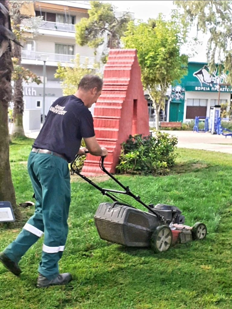 Ολοκληρώθηκαν οι εργασίες καθαρισμού και συντήρησης πρασίνου των Σχολείων και Παιδικών Σταθμών του Δήμου Αμαρουσίου εν όψει της νέας εκπαιδευτικής χρονιάς – Δήμος Αμαρουσίου