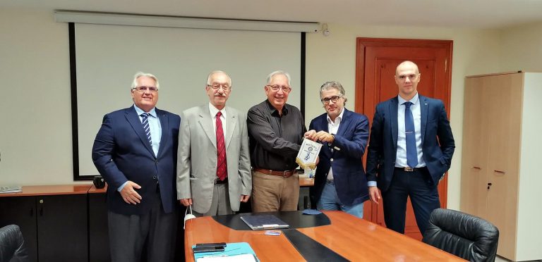 Συναντήσεις του Δημάρχου Αμαρουσίου Θεόδωρου Αμπατζόγλου με Συλλόγους της πόλης – Δήμος Αμαρουσίου