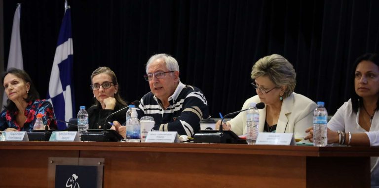 Συνάντηση του Δημάρχου Αμαρουσίου Θ. Αμπατζόγλου με τους διευθυντές/ντριες των Δημοτικών Σχολείων και Νηπιαγωγείων της πόλης με την ευκαιρία της νέας σχολικής χρονιάς – Δήμος Αμαρουσίου