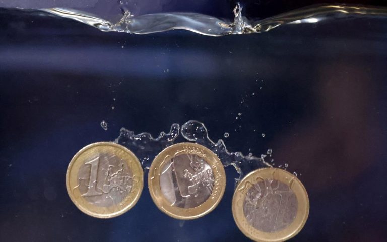 Για ένα πουκάμισο αδειανό…