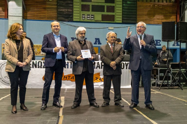 Στη «γιορτή τσικουδιάς 2022» της Ένωσης Κρητών Αμαρουσίου «Ο Κρηταγενής Ζευς», ο Δήμαρχος Αμαρουσίου Θεόδωρος Αμπατζόγλου – Δήμος Αμαρουσίου