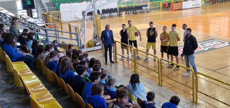 Επίσκεψη των μαθητών του Δημοτικού της Ελληνογαλλικής Σχολής Ουρσουλινών στο Κλειστό Γυμναστήριο του Αγίου Θωμά Αμαρουσίου – Δήμος Αμαρουσίου