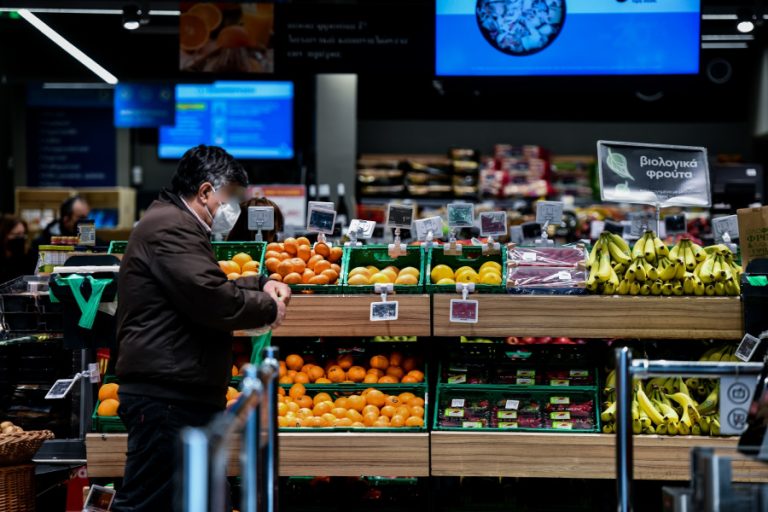 Ο «χρυσός» οδηγός του Market Pass: Πότε ανοίγει η πλατφόρμα και πότε θα γίνονται οι πληρωμές