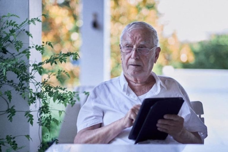 Πανελλήνια συγκίνηση για το «παιδί του λαού» – Πέθανε σε ηλικία 89 ετών ο Νίκος Ξανθόπουλος (εικόνες)