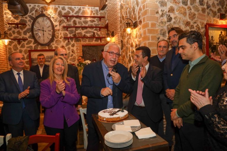 Στην κοπή της πρωτοχρονιάτικης πίτας της Ένωσης Πελοποννησίων Αμαρουσίου παρέστη ο Δήμαρχος Αμαρουσίου Θ. Αμπατζόγλου – Δήμος Αμαρουσίου