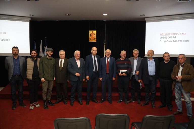 Παρουσία του Δημάρχου Αμαρουσίου Θ. Αμπατζόγλου, η παρουσίαση της νέας Ψηφιακής Πλατφόρμας για τη Διαχείριση Καταστροφών και Έκτακτων Αναγκών του εθελοντή Πολιτικής Προστασίας Σπ. Μοστράτου – Δήμος Αμαρουσίου