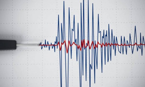 Εκτιμώμενο μέγεθος σεισμού 4,7  στις 11.38