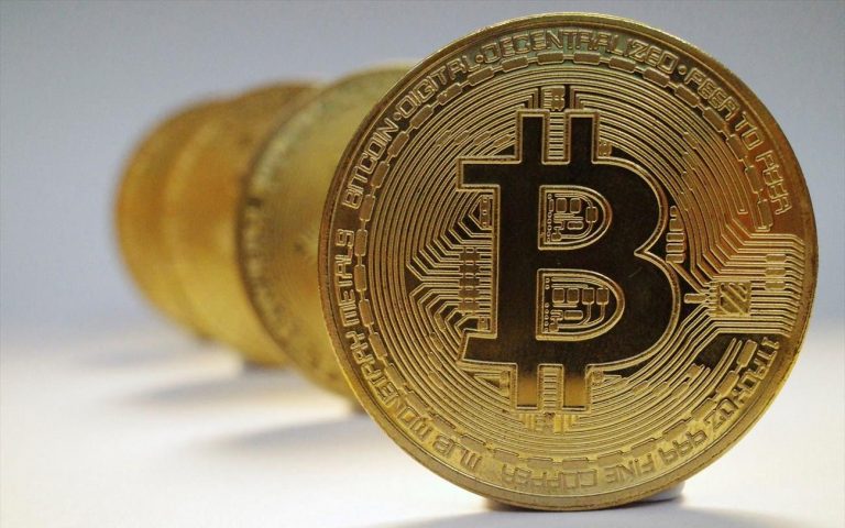 Bitcoin: Υποχωρεί κατά 3,6% τη Δευτέρα- Στα 28.490 δολάρια
